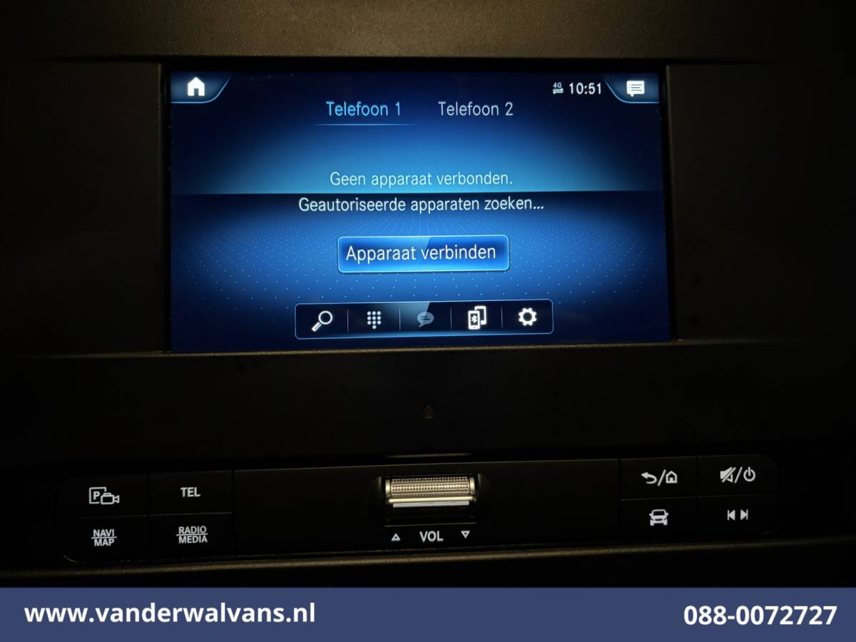 Mercedes-Benz Sprinter Mercedes-Benz Sprinter 317 CDI 170pk L3H2 Euro6 Airco | 360 Graden Camera | Navigatie | Chauffeursstoel | Apple Carplay Cruisecontrol, Android Auto, Stoelverwarming, 270 Graden Achterdeuren, Parkeersensoren, Bijrijdersbank