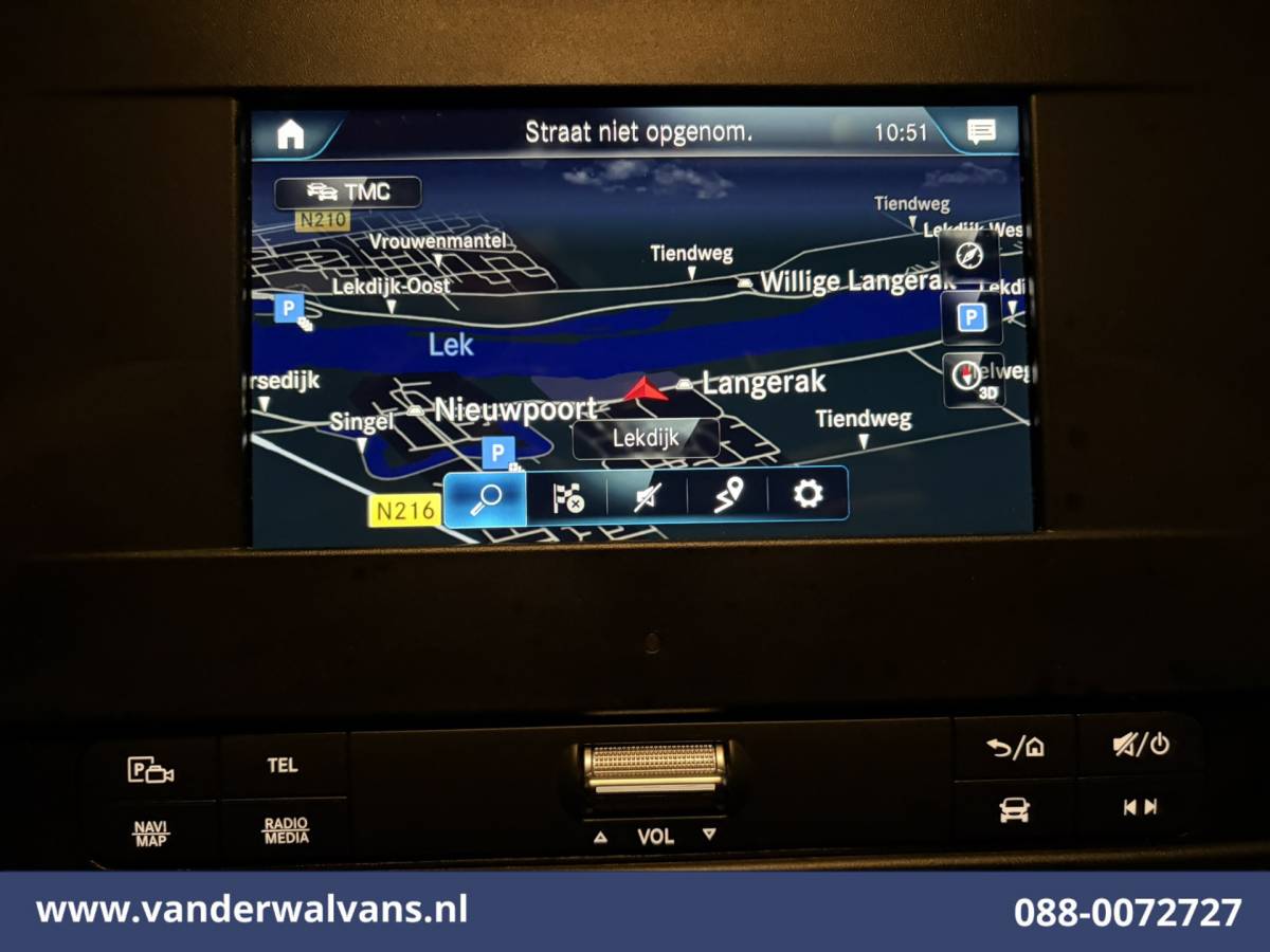 Mercedes-Benz Sprinter Mercedes-Benz Sprinter 317 CDI 170pk L3H2 Euro6 Airco | 360 Graden Camera | Navigatie | Chauffeursstoel | Apple Carplay Cruisecontrol, Android Auto, Stoelverwarming, 270 Graden Achterdeuren, Parkeersensoren, Bijrijdersbank