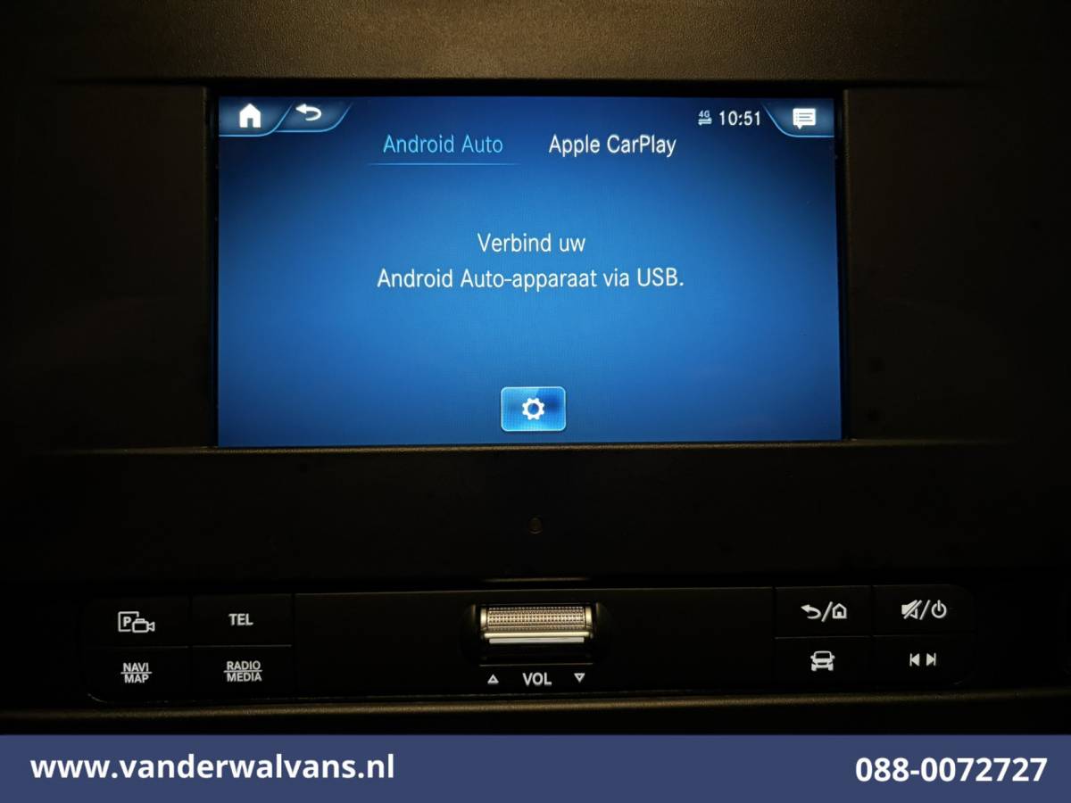 Mercedes-Benz Sprinter Mercedes-Benz Sprinter 317 CDI 170pk L3H2 Euro6 Airco | 360 Graden Camera | Navigatie | Chauffeursstoel | Apple Carplay Cruisecontrol, Android Auto, Stoelverwarming, 270 Graden Achterdeuren, Parkeersensoren, Bijrijdersbank