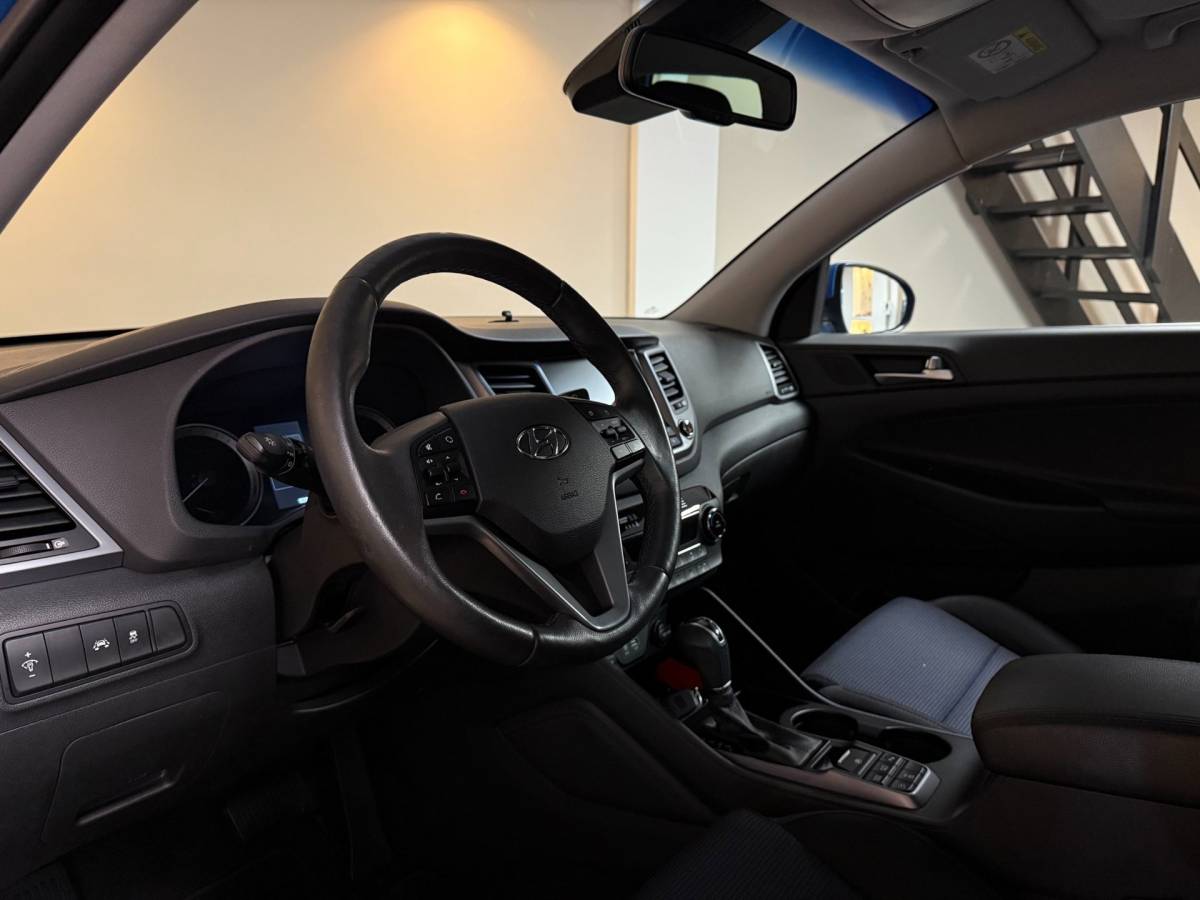 Hyundai Tucson Hyundai Tucson 1.6 T-GDi Comfort 4WD *Automaat* Dealer OH|Trekhaak|Stoel/Stuurverw.V+A|Cruise|Navi|Camera|Lane-Assist|PDC|BT