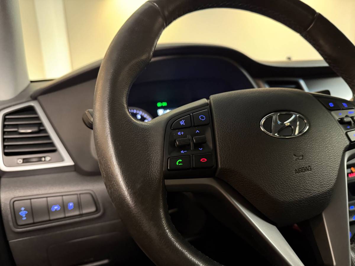 Hyundai Tucson Hyundai Tucson 1.6 T-GDi Comfort 4WD *Automaat* Dealer OH|Trekhaak|Stoel/Stuurverw.V+A|Cruise|Navi|Camera|Lane-Assist|PDC|BT
