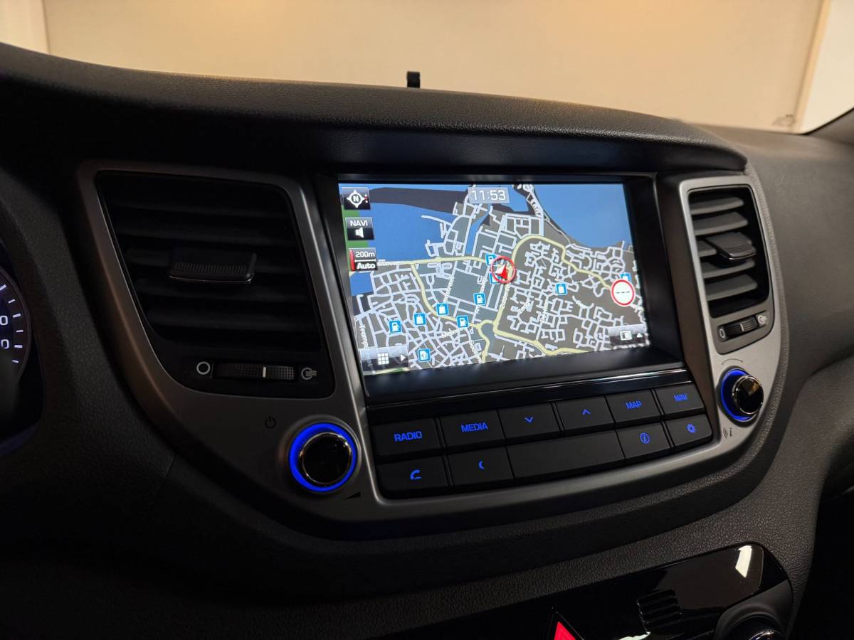 Hyundai Tucson Hyundai Tucson 1.6 T-GDi Comfort 4WD *Automaat* Dealer OH|Trekhaak|Stoel/Stuurverw.V+A|Cruise|Navi|Camera|Lane-Assist|PDC|BT