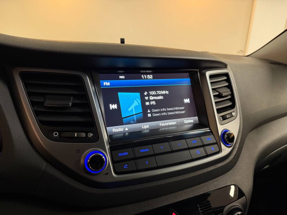 Hyundai Tucson Hyundai Tucson 1.6 T-GDi Comfort 4WD *Automaat* Dealer OH|Trekhaak|Stoel/Stuurverw.V+A|Cruise|Navi|Camera|Lane-Assist|PDC|BT