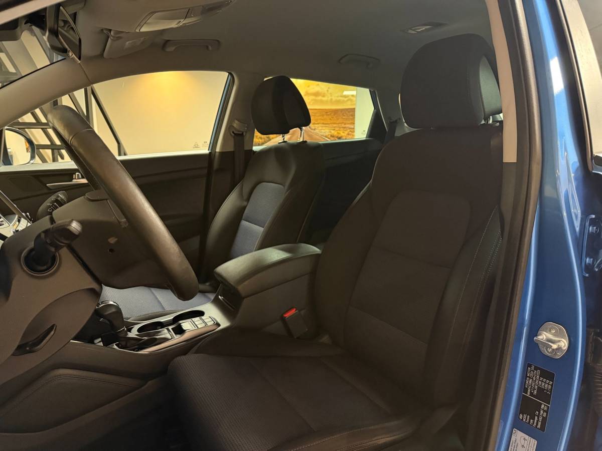 Hyundai Tucson Hyundai Tucson 1.6 T-GDi Comfort 4WD *Automaat* Dealer OH|Trekhaak|Stoel/Stuurverw.V+A|Cruise|Navi|Camera|Lane-Assist|PDC|BT
