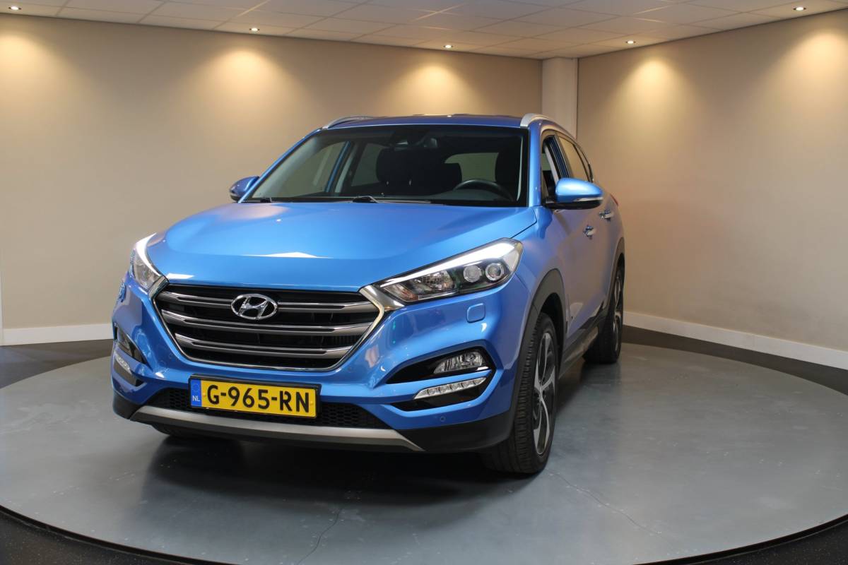 Hyundai Tucson Hyundai Tucson 1.6 T-GDi Comfort 4WD *Automaat* Dealer OH|Trekhaak|Stoel/Stuurverw.V+A|Cruise|Navi|Camera|Lane-Assist|PDC|BT