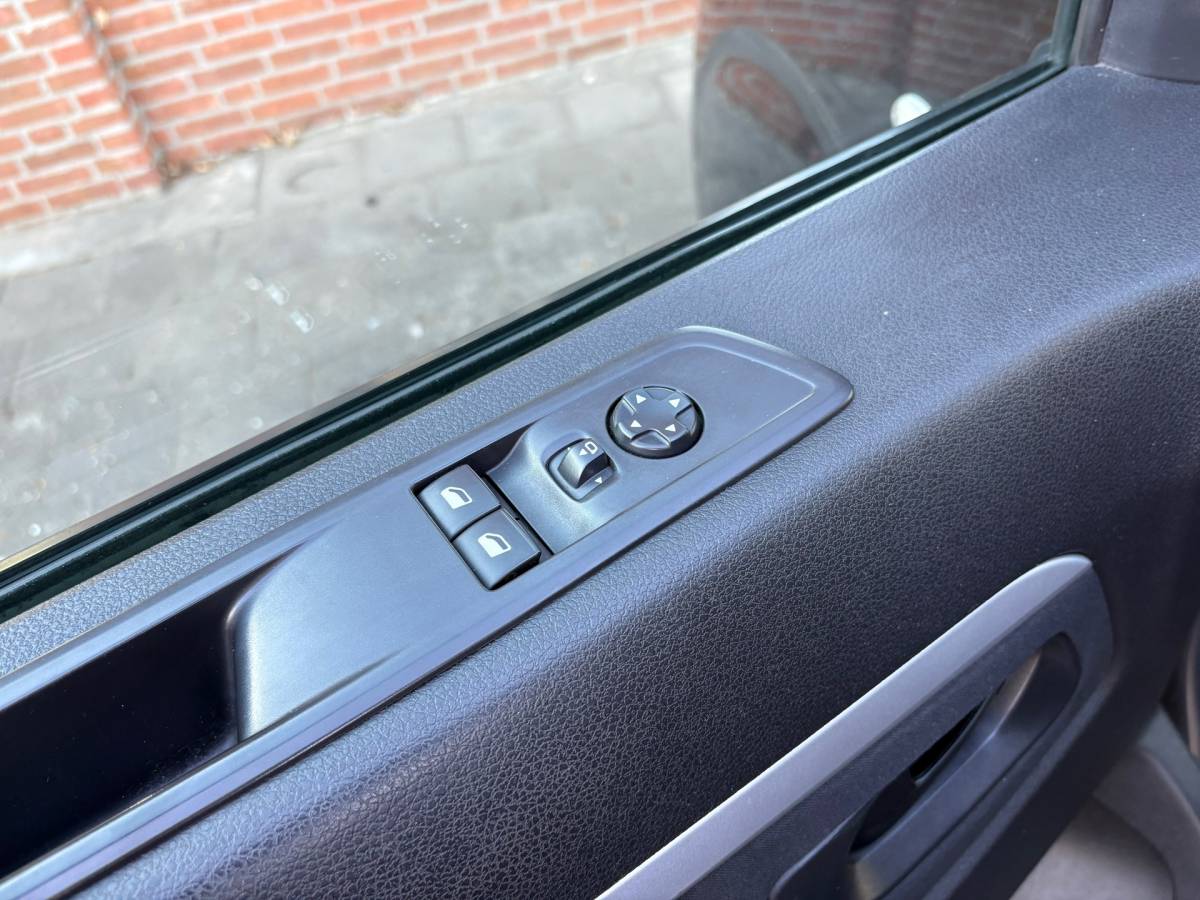 Toyota ProAce Toyota PROACE Worker 2.0 D-4D|DUBBELCABINE|NAP|clima|cruise|trekhaak 2500KG|lichtmetalen velgen|Keyless|voorruitverwarming|EURO6