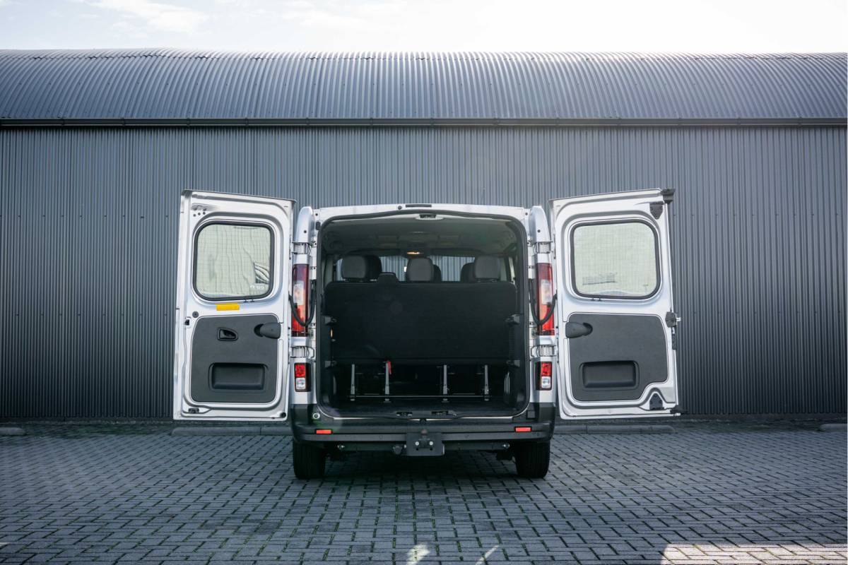 Renault Trafic Renault Trafic 1.6 dCi 95 | 9-Zits | Cruise | Navi | Airco | Trekhaak