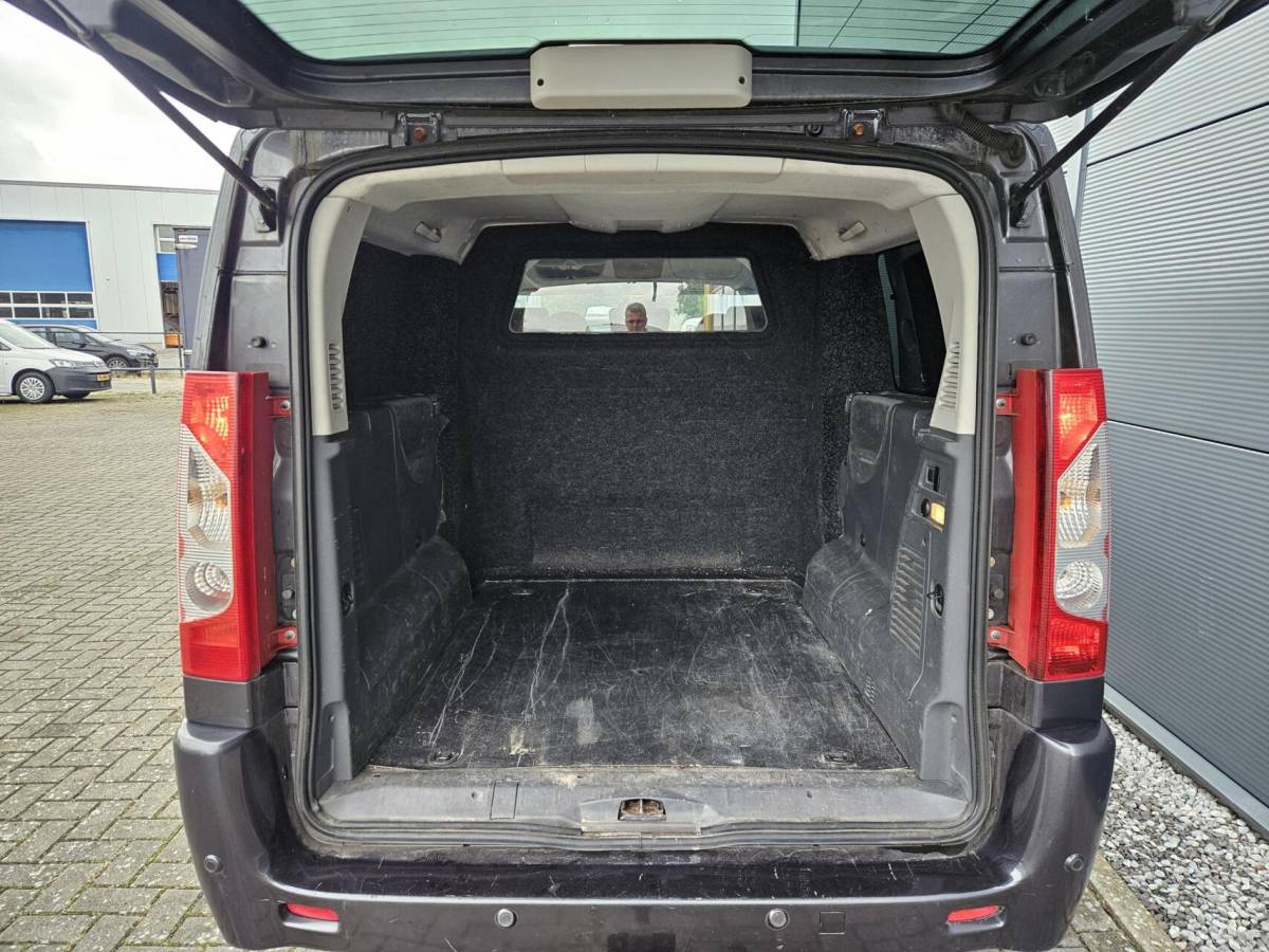 Citroën Jumpy Citroen Jumpy 2.0 HDI L2H1 DC Clima Navi 163 PK Marge 2 x schuifdeuren