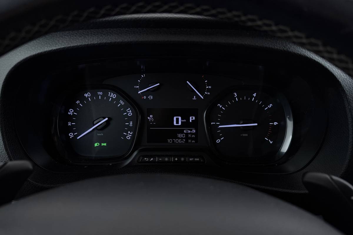Toyota ProAce Toyota PROACE Worker 2.0 D-4D Professional Long | Trekhaak | L3 | Betimmering | Climate Control | Camera | AUTOMAAT |