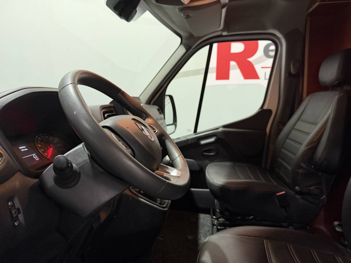 Renault Master Renault Master T35 2.3 dCi 135 L3H2 Comfort – Airco / Navi / Trekhaak / Bluetooth