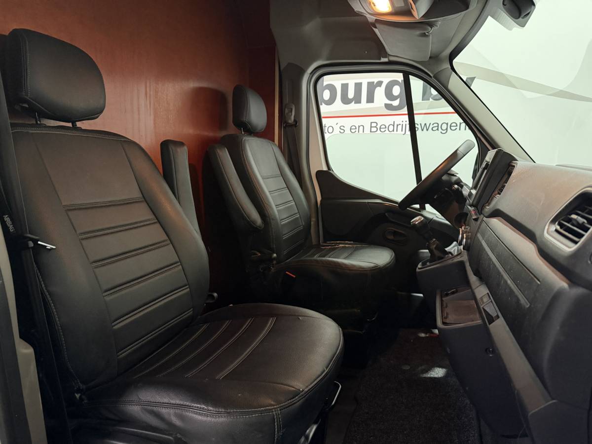 Renault Master Renault Master T35 2.3 dCi 135 L3H2 Comfort – Airco / Navi / Trekhaak / Bluetooth