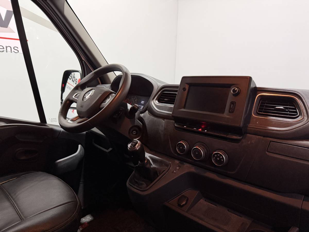 Renault Master Renault Master T35 2.3 dCi 135 L3H2 Comfort – Airco / Navi / Trekhaak / Bluetooth