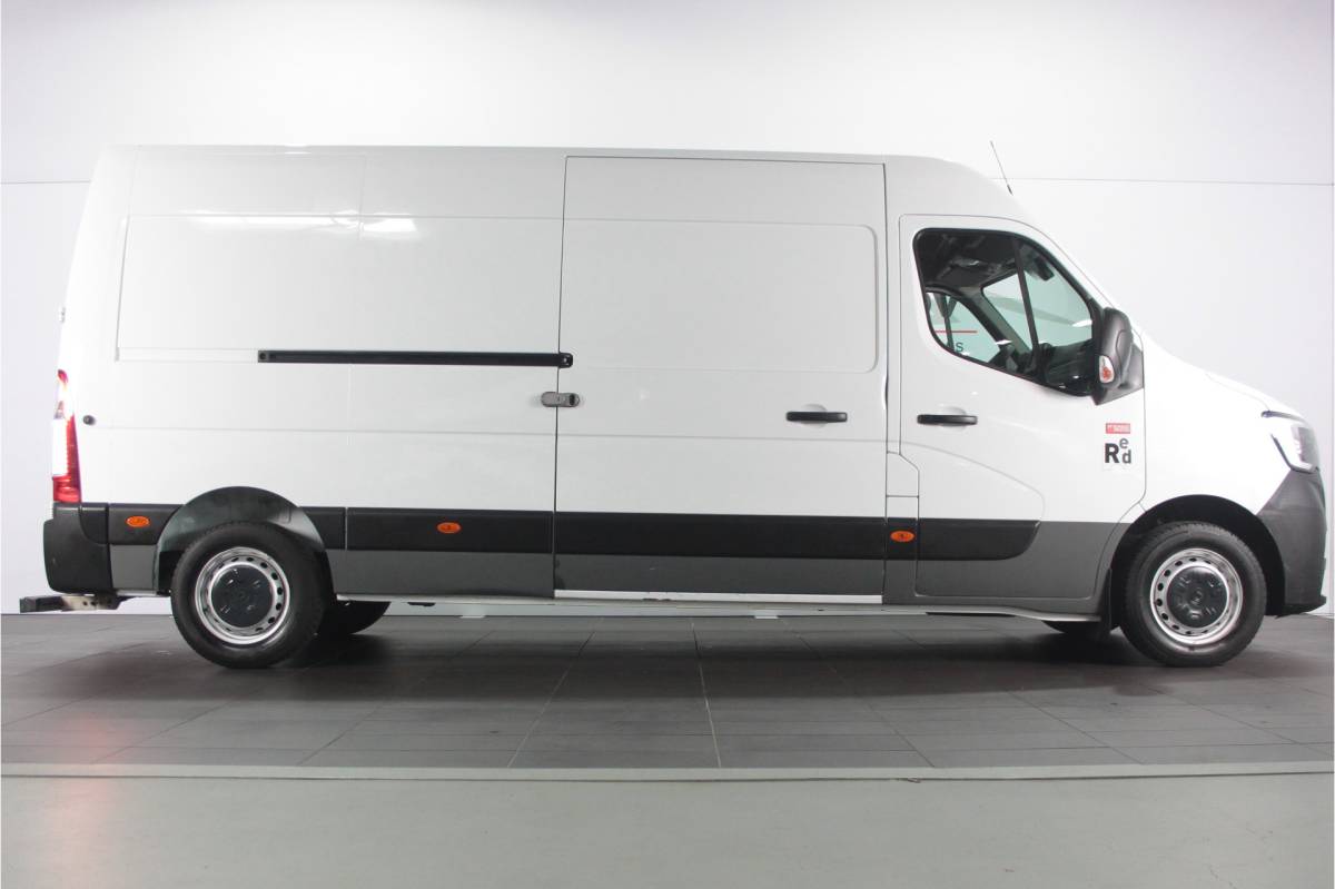 Renault Master Renault Master T35 2.3 dCi 135 L3H2 Comfort – Airco / Navi / Trekhaak / Bluetooth