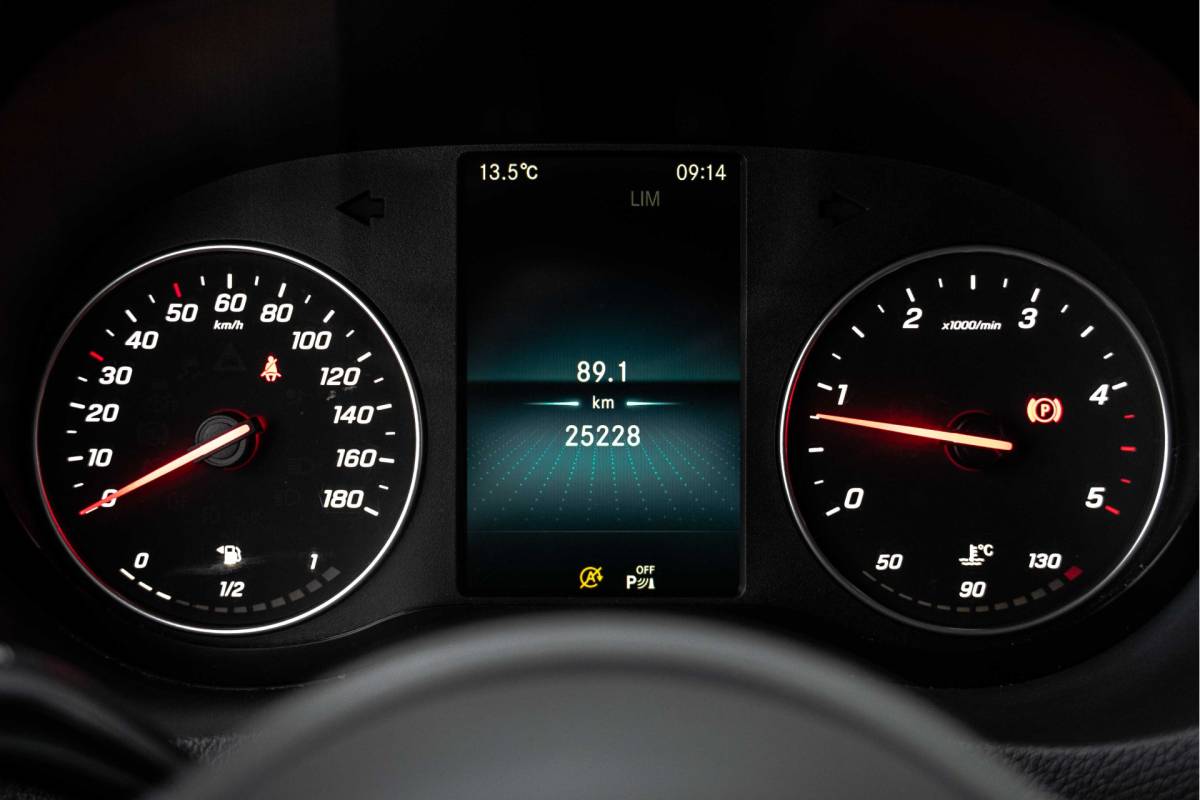 Mercedes-Benz Sprinter Mercedes-Benz Sprinter 315 CDI L4H2 | LED | 360° Camera | Cruise | PDC | Mbux | 3-Zits | Climatronic