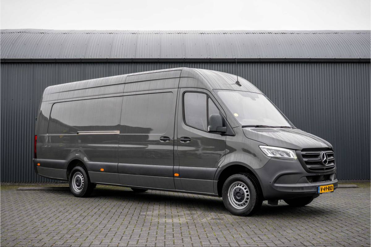 Mercedes-Benz Sprinter Mercedes-Benz Sprinter 315 CDI L4H2 | LED | 360° Camera | Cruise | PDC | Mbux | 3-Zits | Climatronic