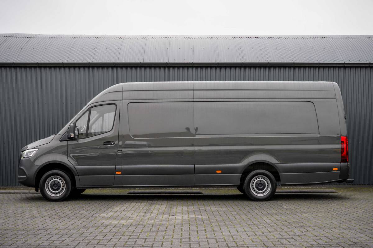 Mercedes-Benz Sprinter Mercedes-Benz Sprinter 315 CDI L4H2 | LED | 360° Camera | Cruise | PDC | Mbux | 3-Zits | Climatronic