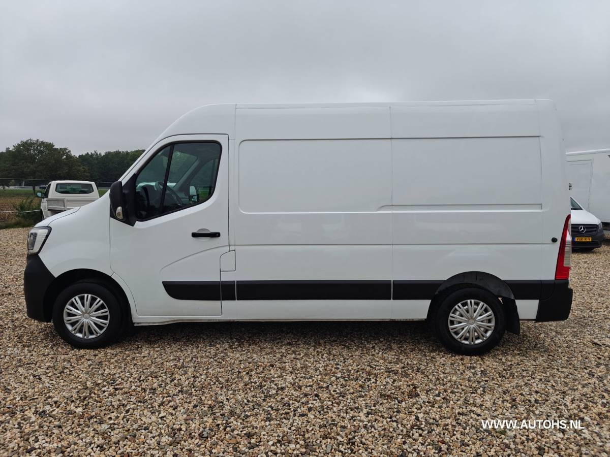 Renault Master Renault Master T35 2.3 dCi 135 L2H2 Work Edition ,Apk okt. 2027, Airco , navi , camera , 1e Eig , Euro 6