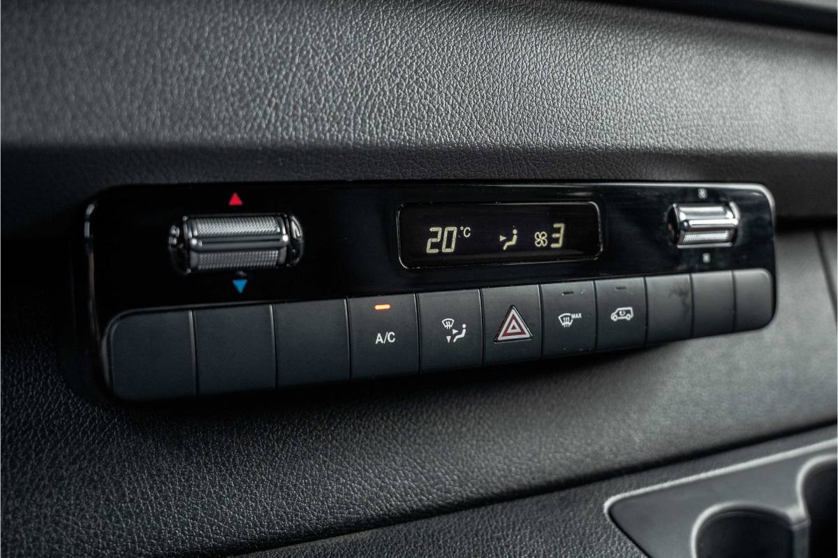 Mercedes-Benz Sprinter Mercedes-Benz Sprinter 315 CDI L3H2 | Automaat | DC 5-Zits | Camera | Cruise | Mbux | Climatronic