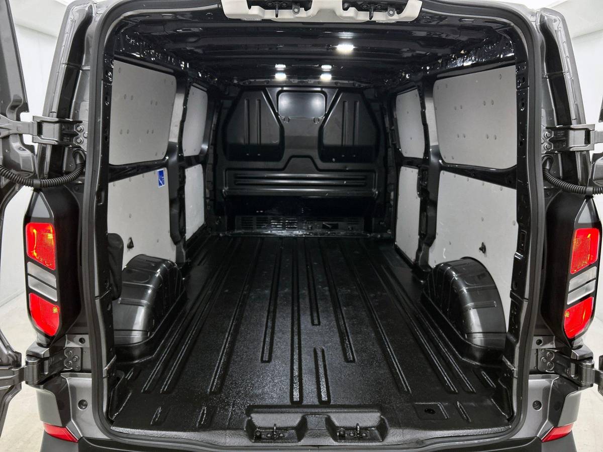 Ford Transit Custom Ford Transit Custom 300 2.0 TDCI L2H1 Trend Automaat Airco Navigatie Cruise Navi Trekhaak