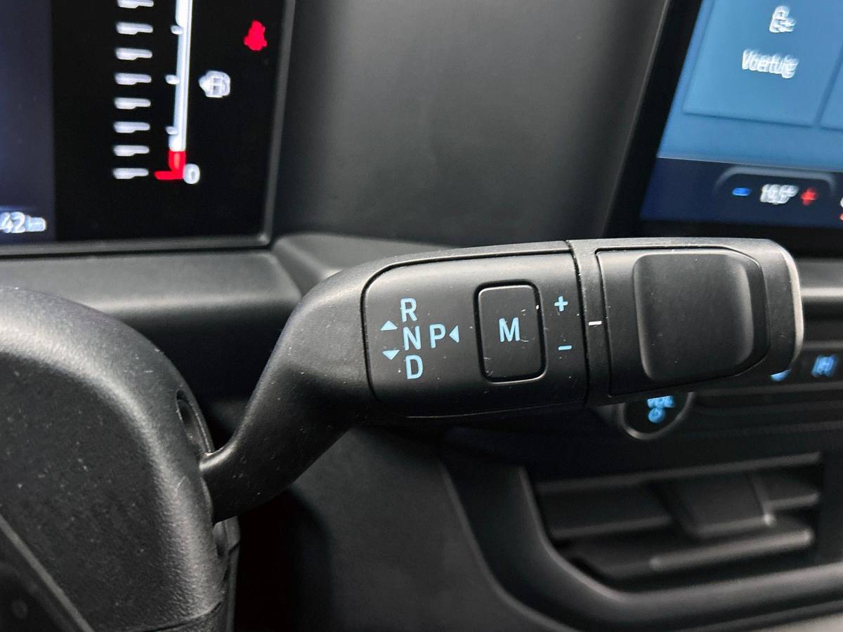 Ford Transit Custom Ford Transit Custom 300 2.0 TDCI L2H1 Trend Automaat Airco Navigatie Cruise Navi Trekhaak
