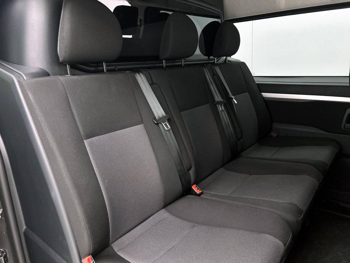 Opel Vivaro Opel Vivaro 2.0 CDTI L3H1 Dubbele Cabine Automaat Airco Navigatie Trekhaak Camera Cruise Control