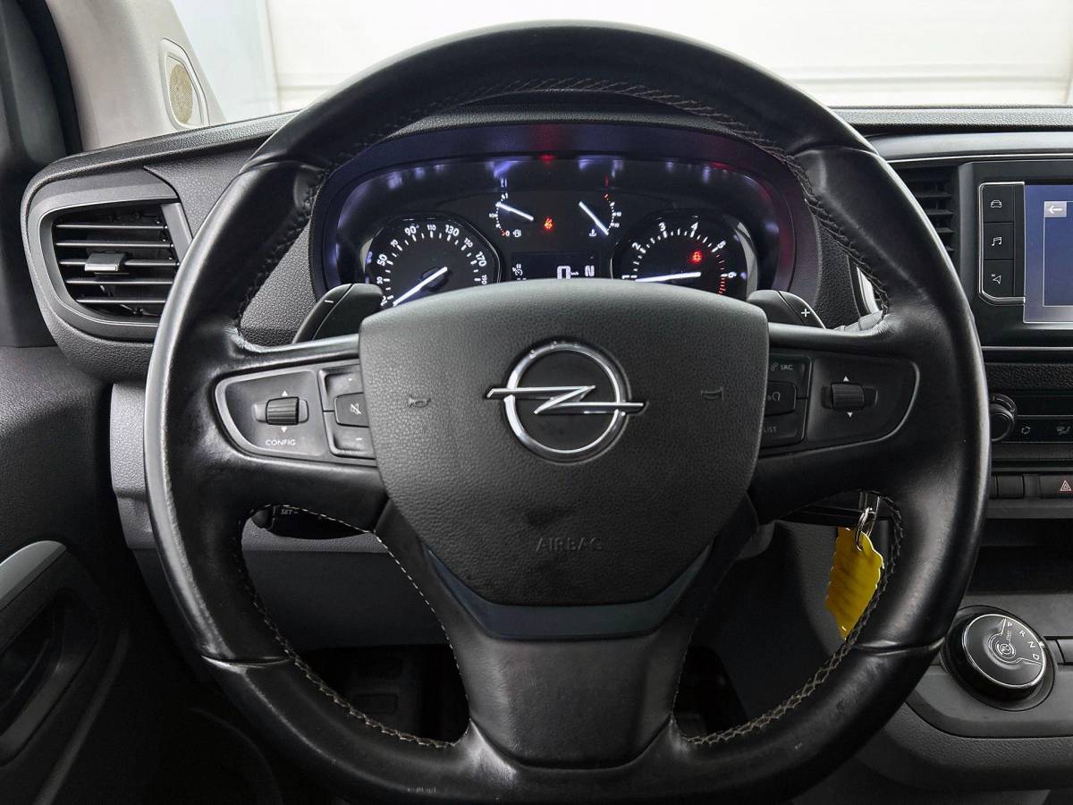 Opel Vivaro Opel Vivaro 2.0 CDTI L3H1 Dubbele Cabine Automaat Airco Navigatie Trekhaak Camera Cruise Control