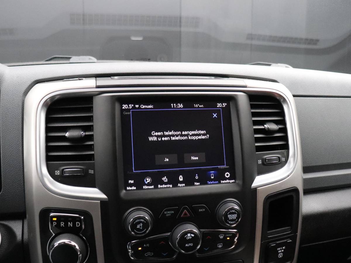 Dodge Ram 1500 Dodge Ram 1500 5.7 V8 4×4 Crew Cab Classic | LEDER | SCHUIFDAK | LPG | TREKHAAK | NAVIGATIE