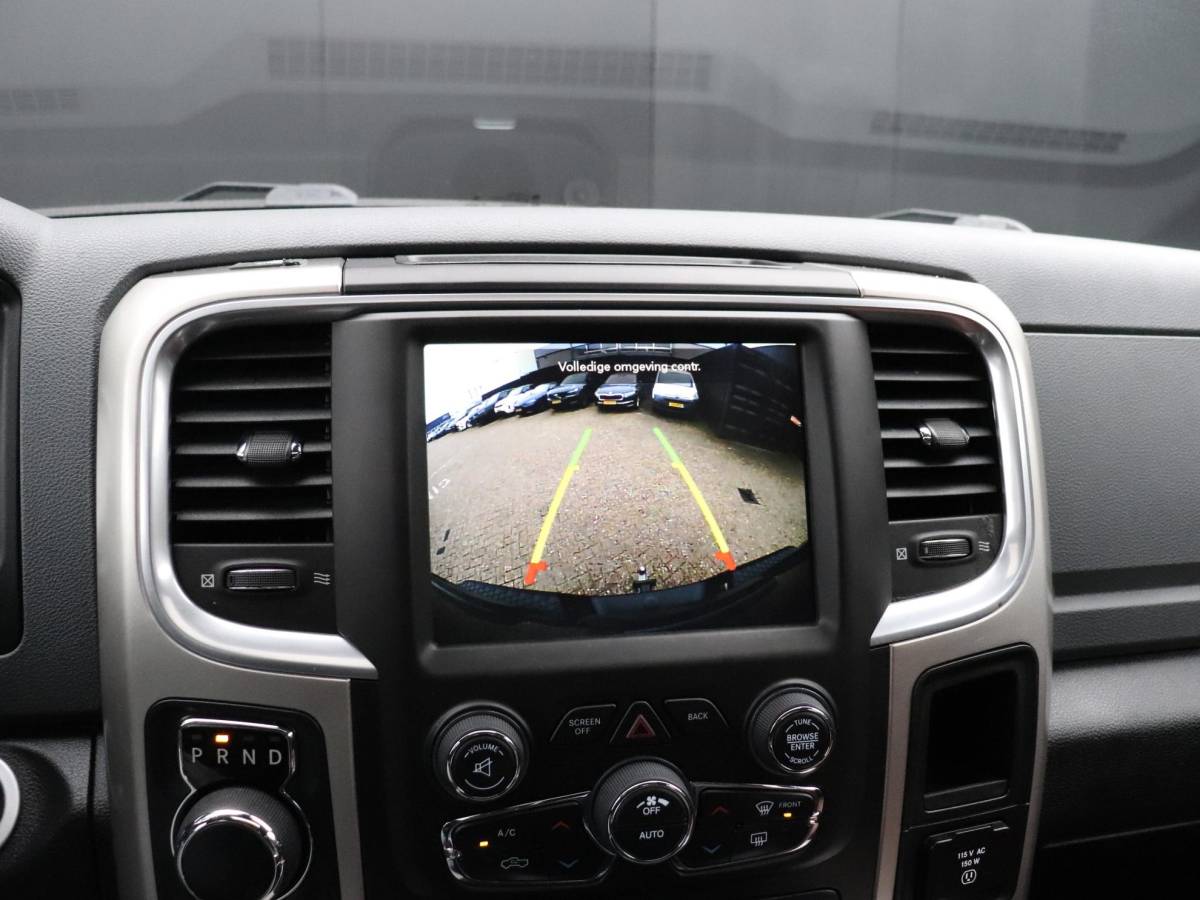 Dodge Ram 1500 Dodge Ram 1500 5.7 V8 4×4 Crew Cab Classic | LEDER | SCHUIFDAK | LPG | TREKHAAK | NAVIGATIE