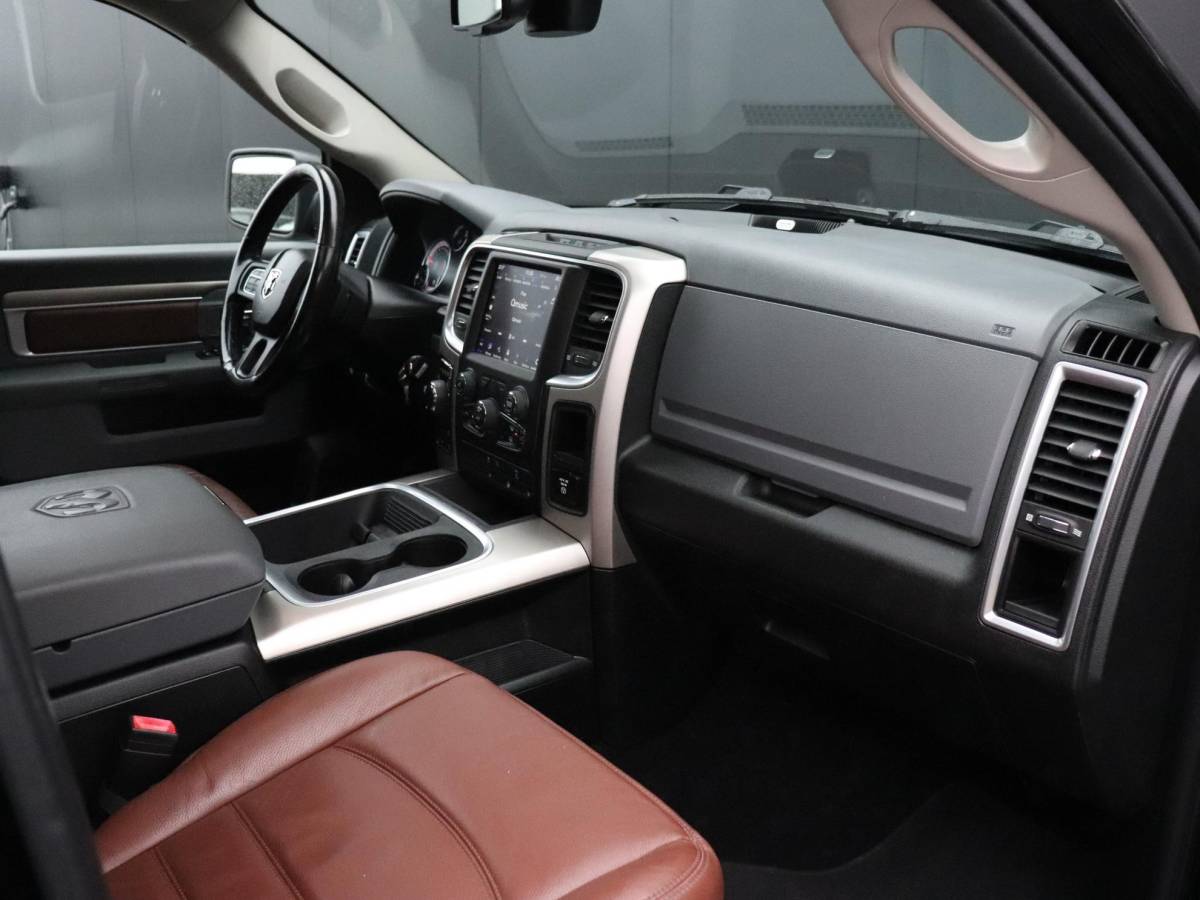 Dodge Ram 1500 Dodge Ram 1500 5.7 V8 4×4 Crew Cab Classic | LEDER | SCHUIFDAK | LPG | TREKHAAK | NAVIGATIE