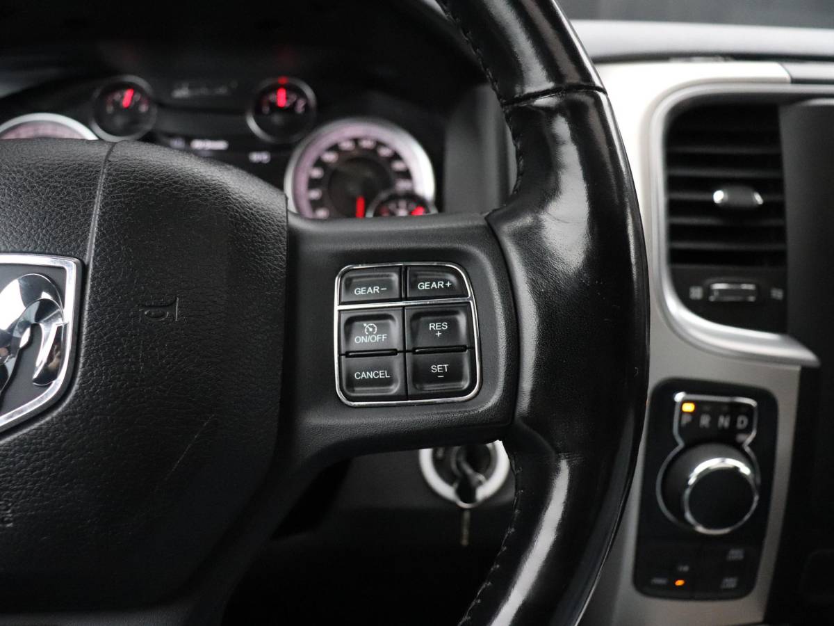 Dodge Ram 1500 Dodge Ram 1500 5.7 V8 4×4 Crew Cab Classic | LEDER | SCHUIFDAK | LPG | TREKHAAK | NAVIGATIE