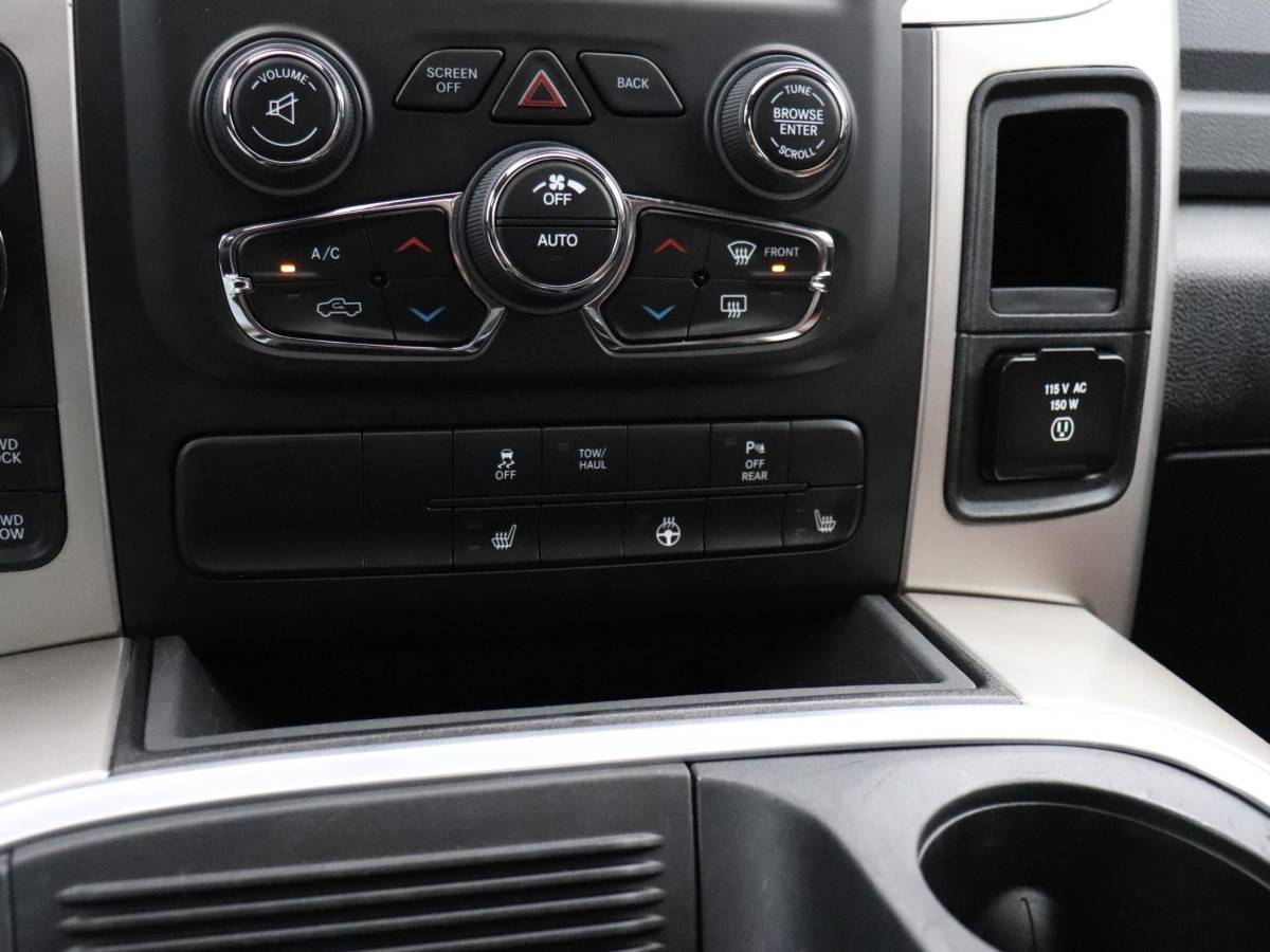 Dodge Ram 1500 Dodge Ram 1500 5.7 V8 4×4 Crew Cab Classic | LEDER | SCHUIFDAK | LPG | TREKHAAK | NAVIGATIE