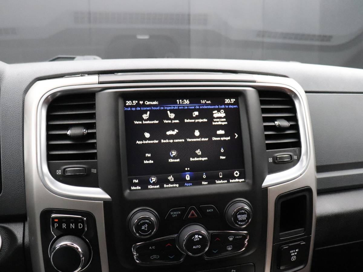 Dodge Ram 1500 Dodge Ram 1500 5.7 V8 4×4 Crew Cab Classic | LEDER | SCHUIFDAK | LPG | TREKHAAK | NAVIGATIE
