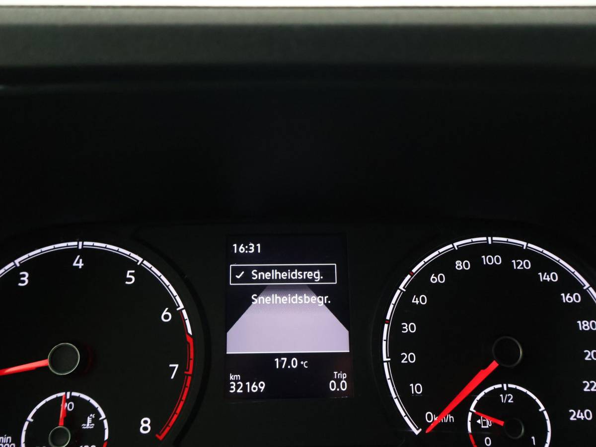 Volkswagen Caddy Volkswagen Caddy Cargo 1.5 TSI BENZINE + 19 INCH LMV | LEDER | MAXTON SPORTPAKKET | BPM VRIJ | CRUISE CONTROL