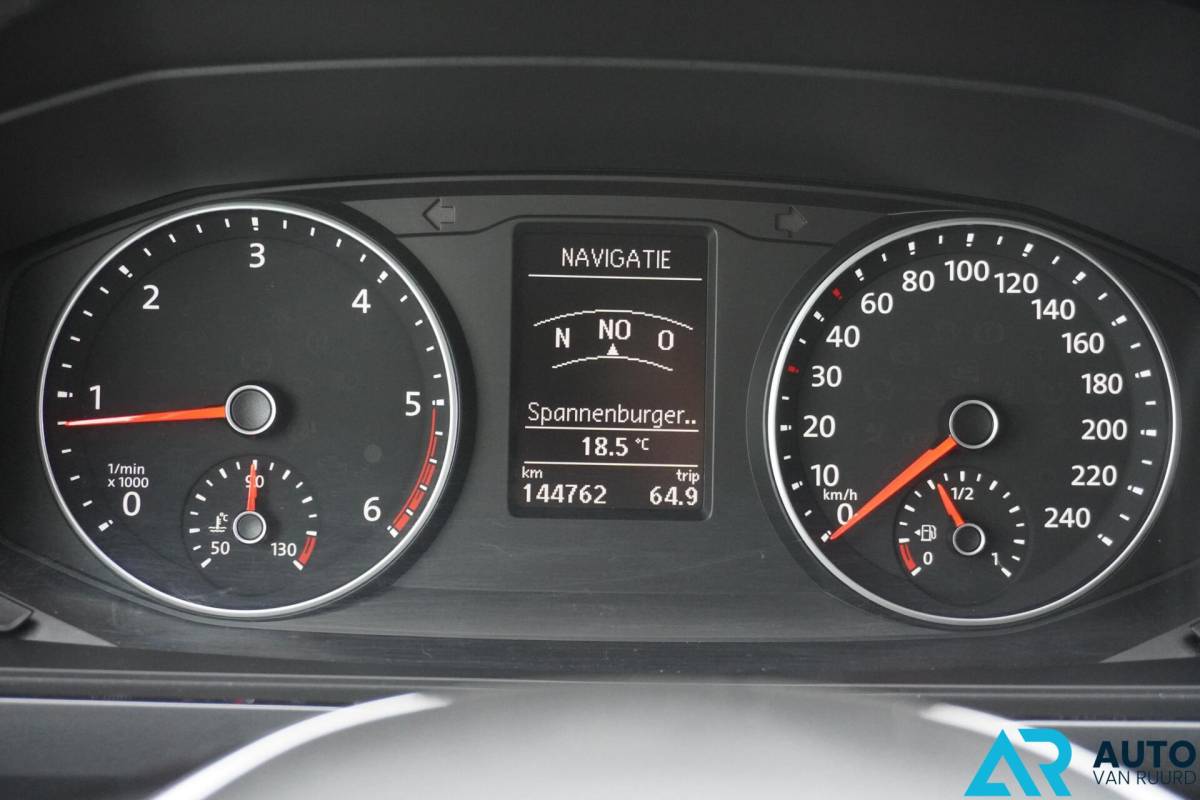 Volkswagen Transporter Volkswagen Transporter 2.0 TDI L2H1 DC * LED * MARGE * LUXE
