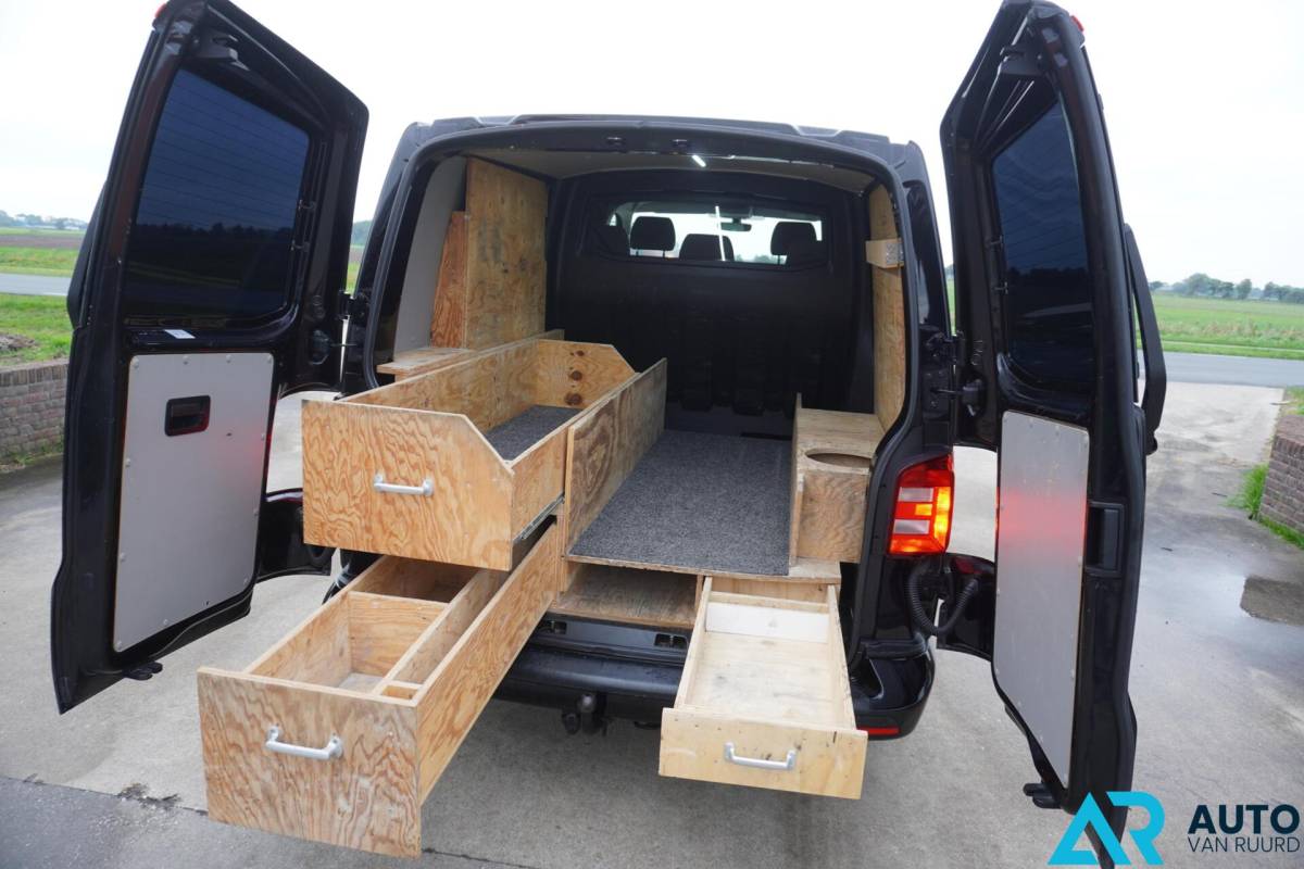 Volkswagen Transporter Volkswagen Transporter 2.0 TDI L2H1 DC * LED * MARGE * LUXE