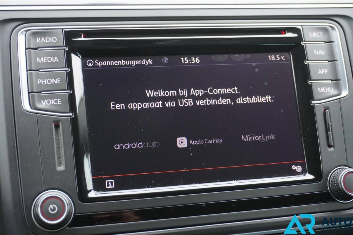 Volkswagen Transporter Volkswagen Transporter 2.0 TDI L2H1 DC * LED * MARGE * LUXE
