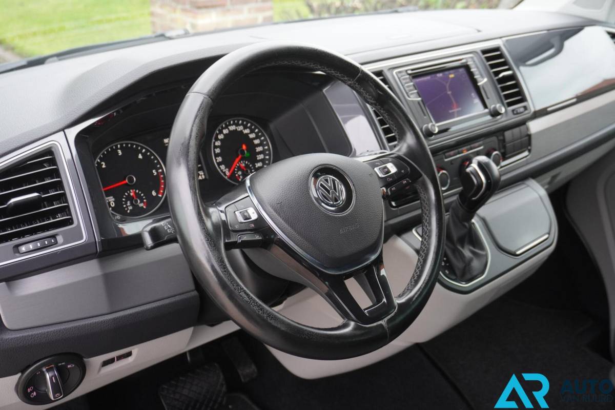 Volkswagen Transporter Volkswagen Transporter 2.0 TDI L2H1 DC * LED * MARGE * LUXE