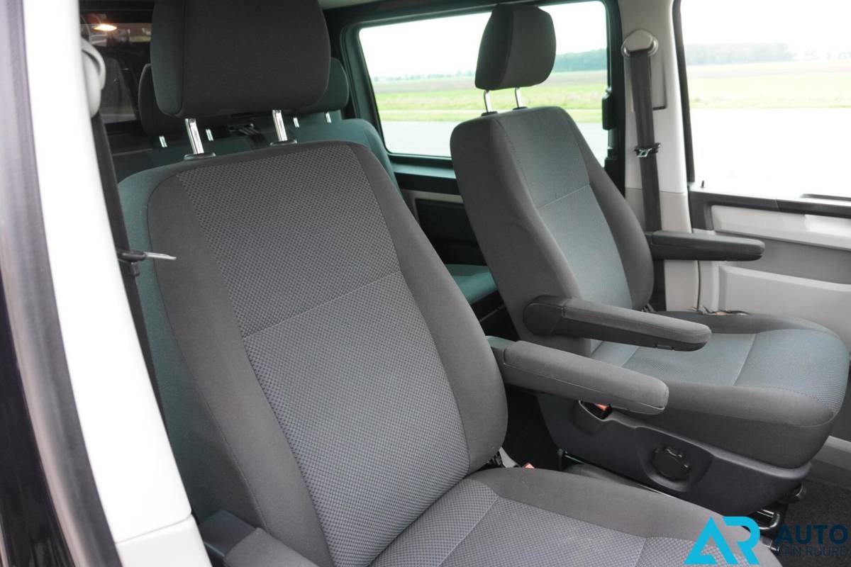 Volkswagen Transporter Volkswagen Transporter 2.0 TDI L2H1 DC * LED * MARGE * LUXE