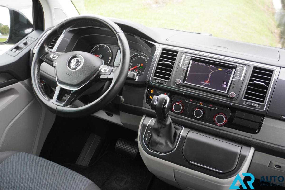 Volkswagen Transporter Volkswagen Transporter 2.0 TDI L2H1 DC * LED * MARGE * LUXE