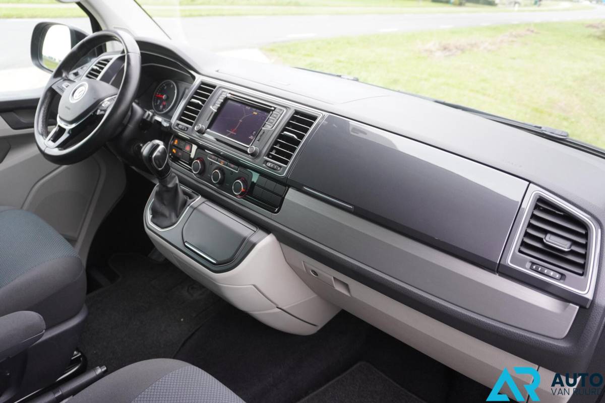 Volkswagen Transporter Volkswagen Transporter 2.0 TDI L2H1 DC * LED * MARGE * LUXE