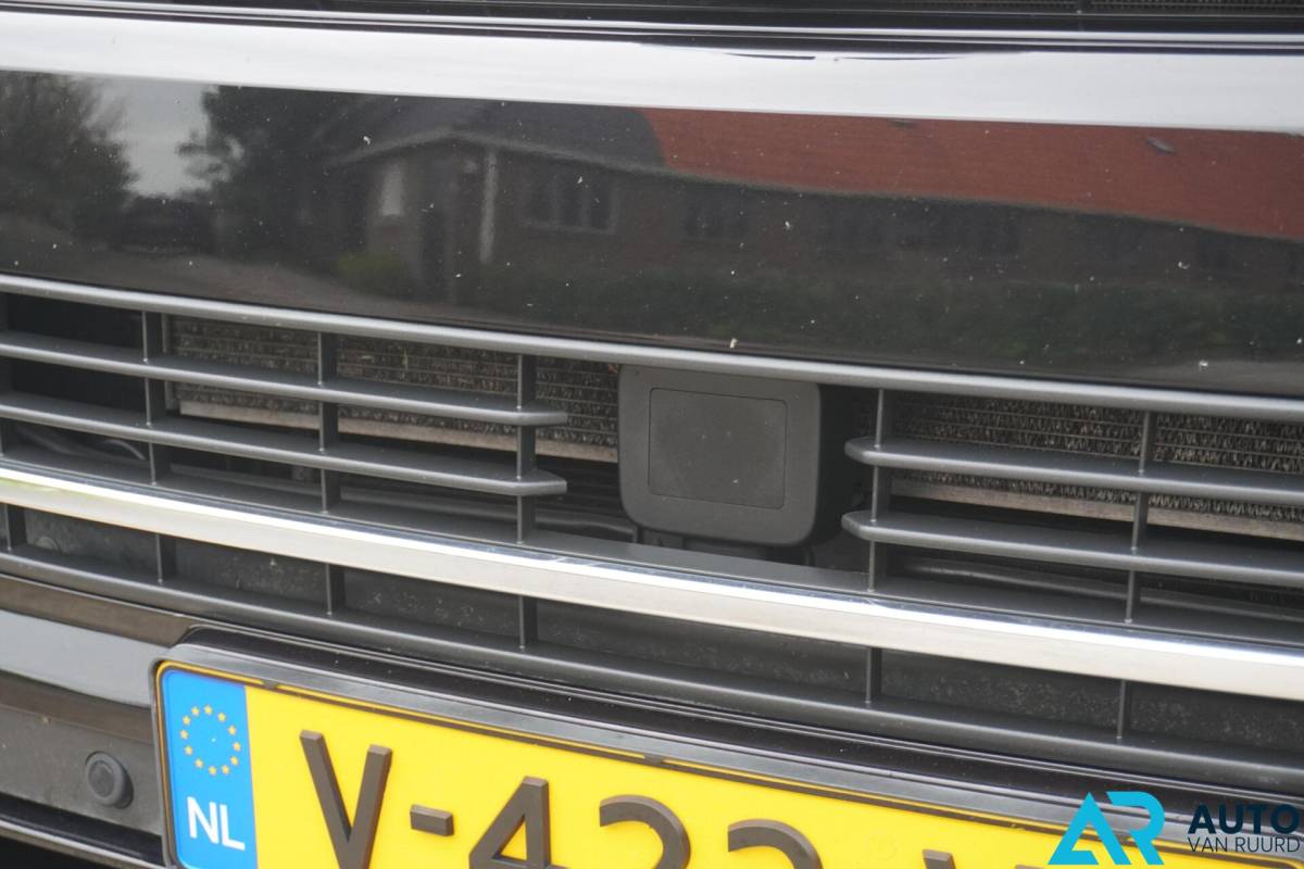 Volkswagen Transporter Volkswagen Transporter 2.0 TDI L2H1 DC * LED * MARGE * LUXE