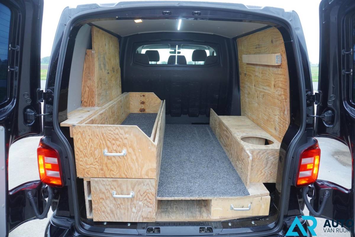 Volkswagen Transporter Volkswagen Transporter 2.0 TDI L2H1 DC * LED * MARGE * LUXE