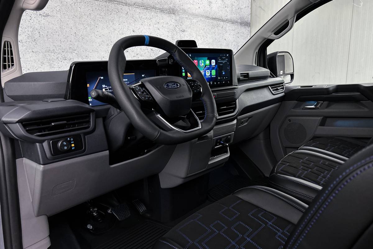 Ford E-Transit Custom Ford E-Transit Custom 340 MS-RT 71 kWh | 286 pk | Rondomzicht camera | 2x schuifdeur