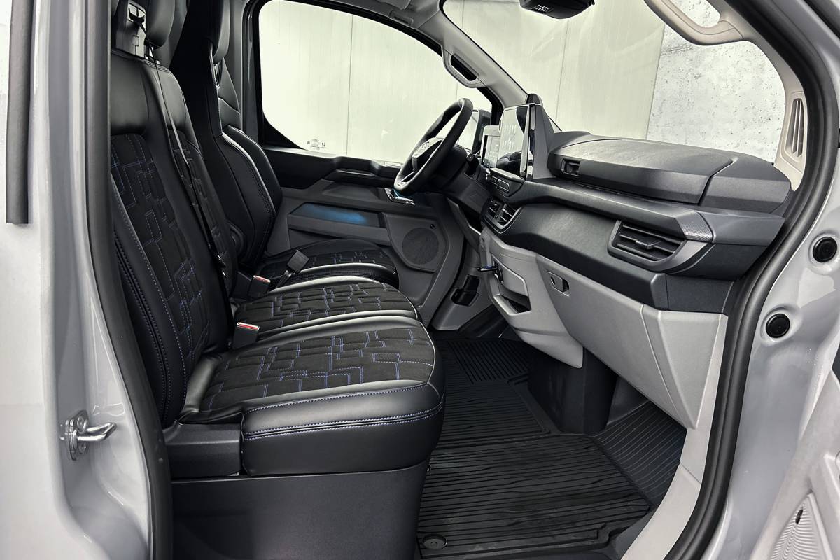 Ford E-Transit Custom Ford E-Transit Custom 340 MS-RT 71 kWh | 286 pk | Rondomzicht camera | 2x schuifdeur