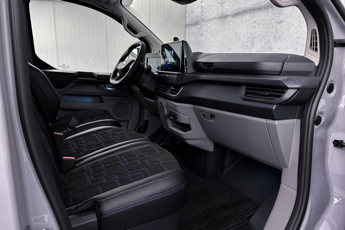 Ford E-Transit Custom Ford E-Transit Custom 340 MS-RT 71 kWh | 286 pk | Rondomzicht camera | 2x schuifdeur