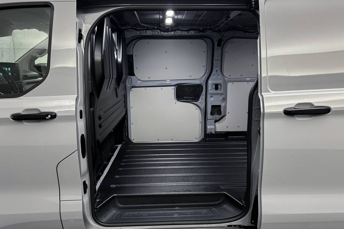 Ford E-Transit Custom Ford E-Transit Custom 340 MS-RT 71 kWh | 286 pk | Rondomzicht camera | 2x schuifdeur