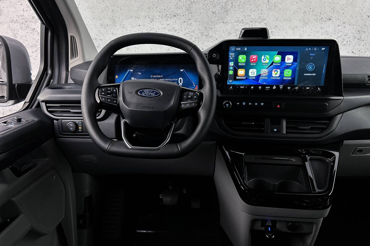 Ford E-Transit Custom Ford E-Transit Custom 340 L2 Limited 71 kWh | Dubbel cabine | 2x schuifdeur | Driver assist pack premium