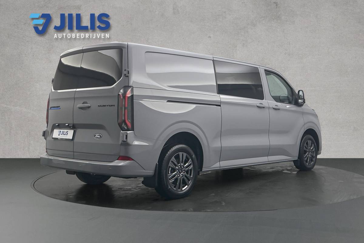 Ford E-Transit Custom Ford E-Transit Custom 340 L2 Limited 71 kWh | Dubbel cabine | 2x schuifdeur | Driver assist pack premium