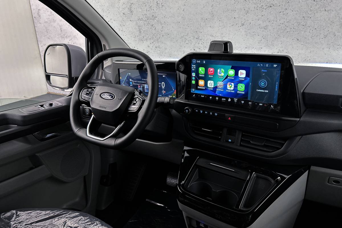 Ford E-Transit Custom Ford E-Transit Custom 340 L2 Limited 71 kWh | Dubbel cabine | 2x schuifdeur | Driver assist pack premium