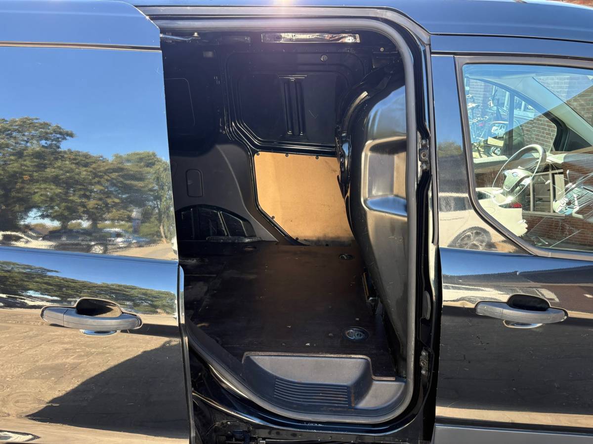 Ford Transit Connect Ford Transit Connect 1.6 TDCI L1 Trend|NAP|airco|cruise|trekhaak|achteruitrijcamera|navi|voorruitverwarming|bluetooth